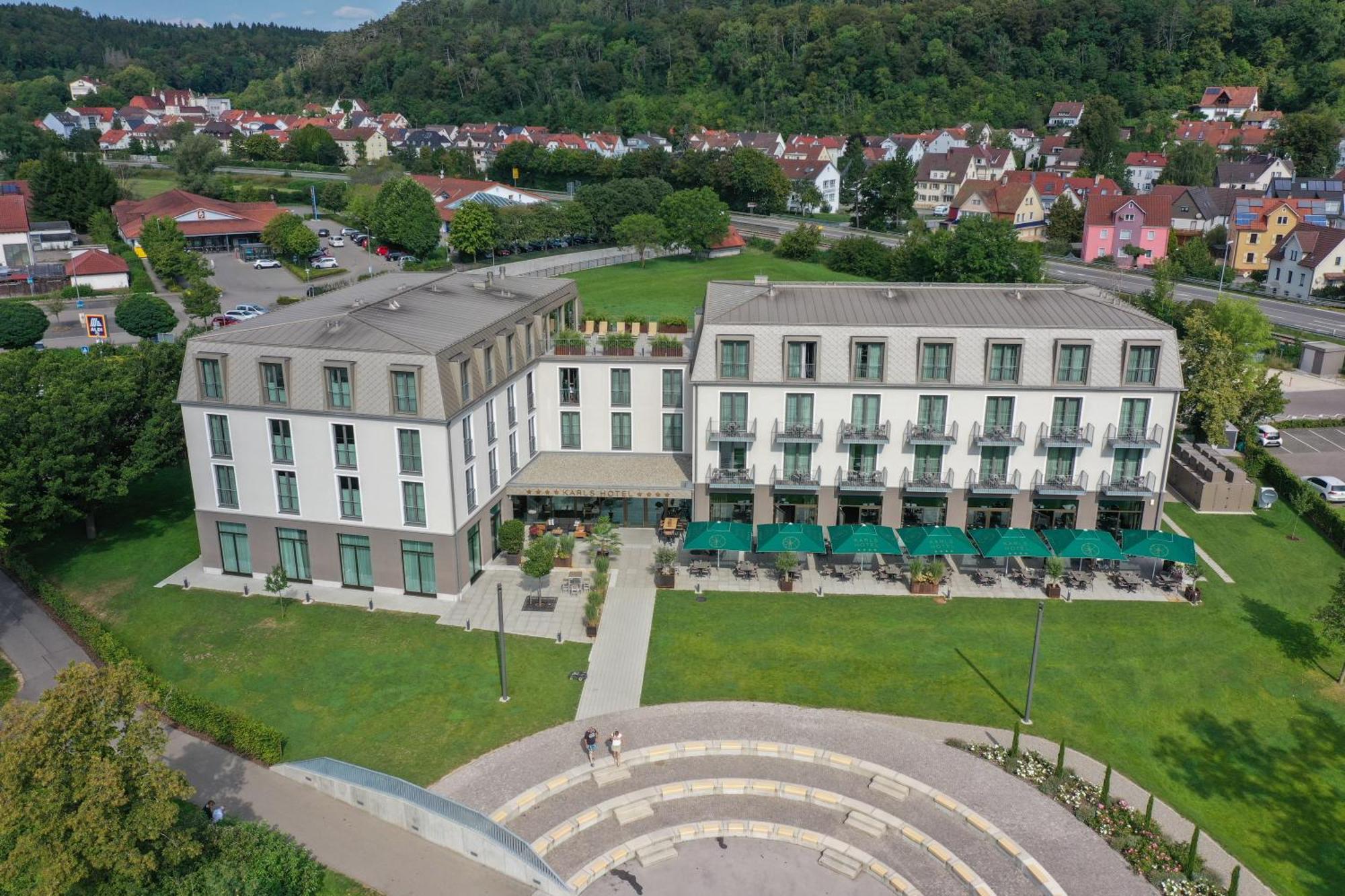 Karls Hotel 지그마링엔 외부 사진